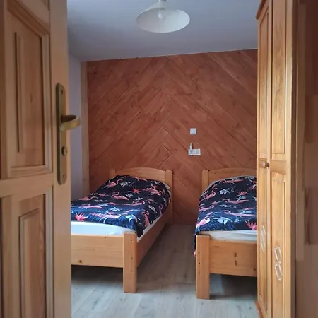 Pod Jasieniami -basen Plac Zabaw Pensjonat Białka Tatrzańska